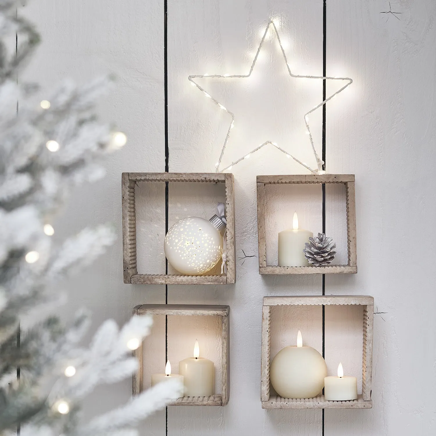 4 TruGlow® Ball LED Candles with Remote Control