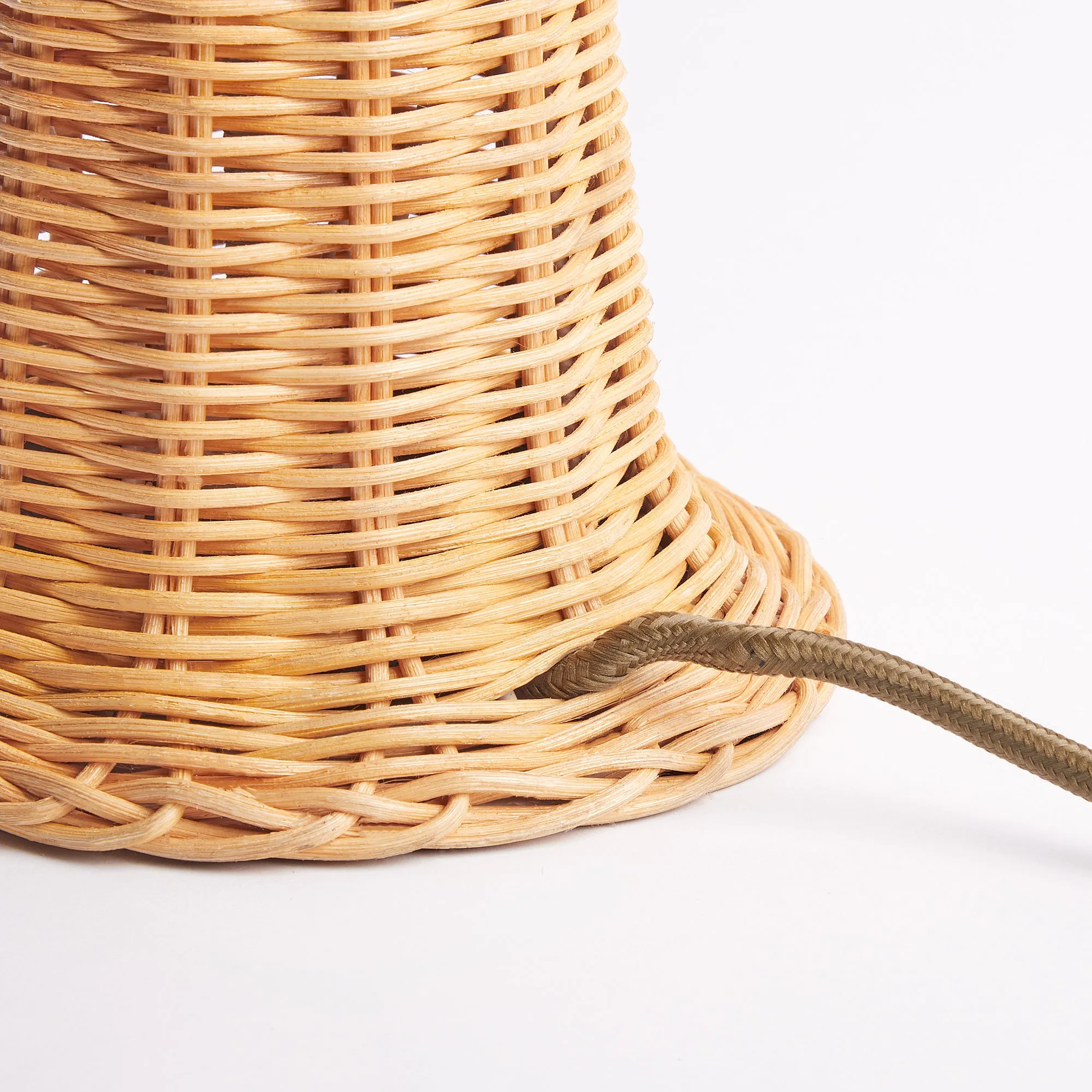 Cornet table lamp in rattan