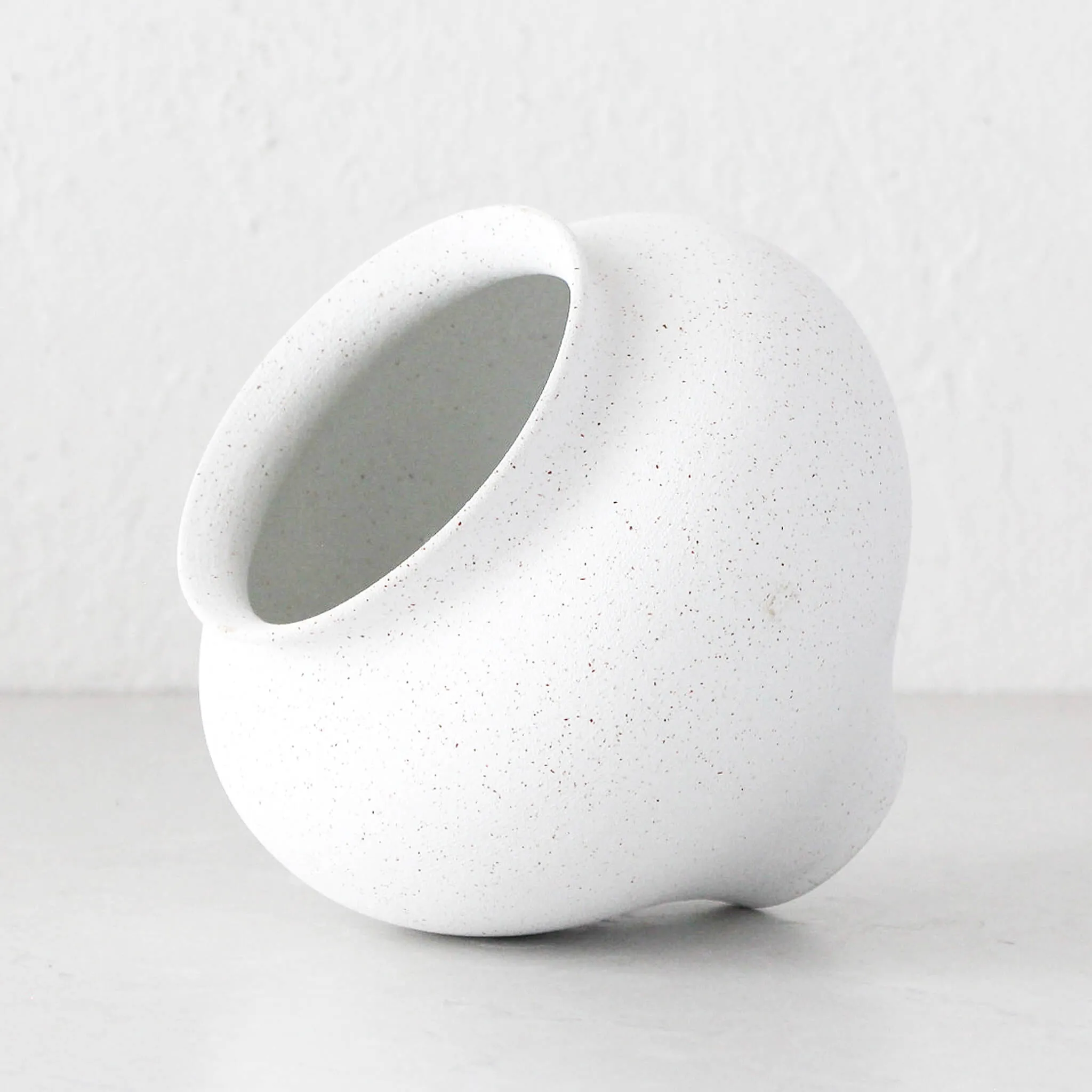 FAIRFAX SPECKLED CERAMIC VASE  |  17CM  |  WHITE   SAND CERAMIC