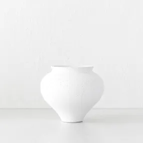 FAIRFAX SPECKLED CERAMIC VASE  |  17CM  |  WHITE   SAND CERAMIC