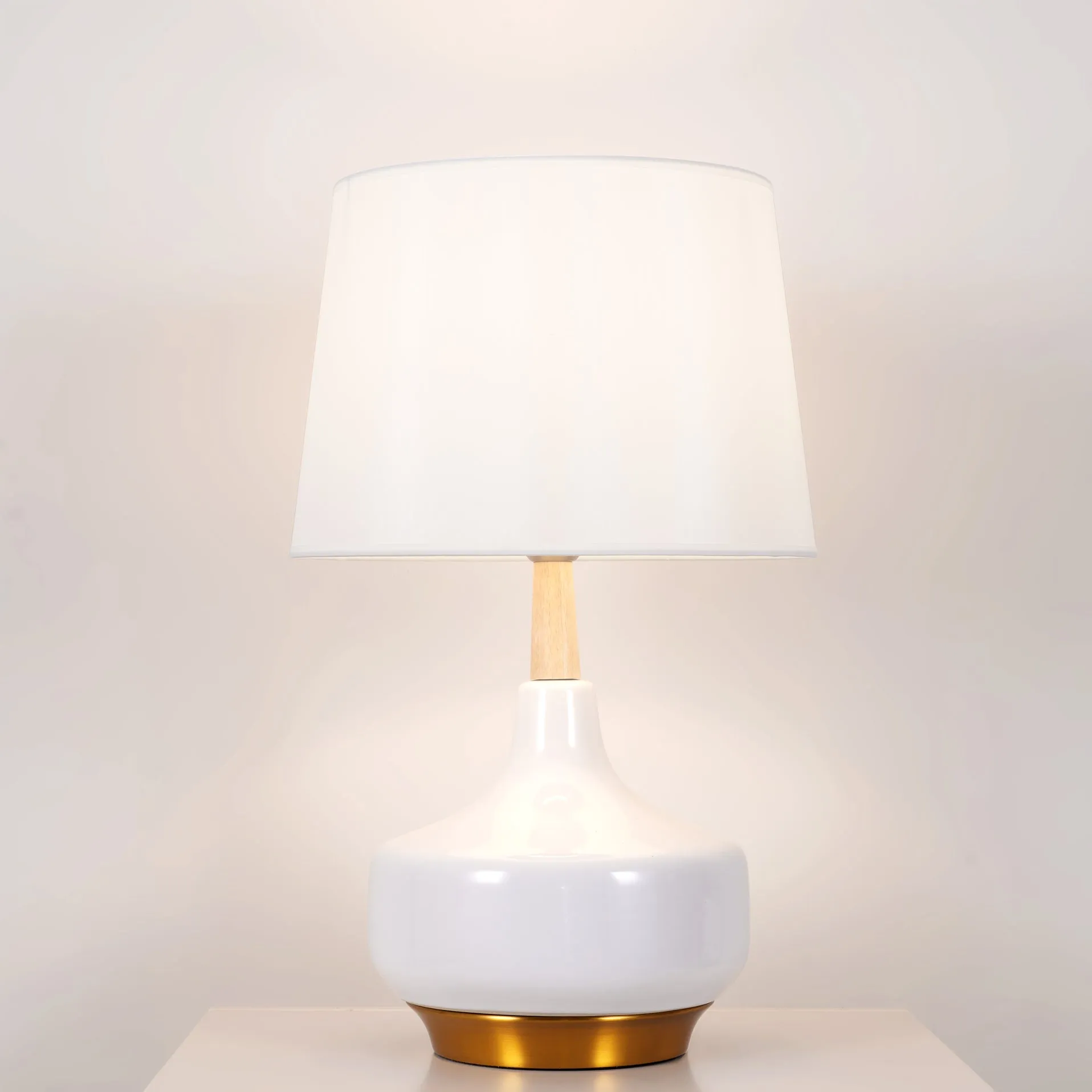 Hilo Table Lamp