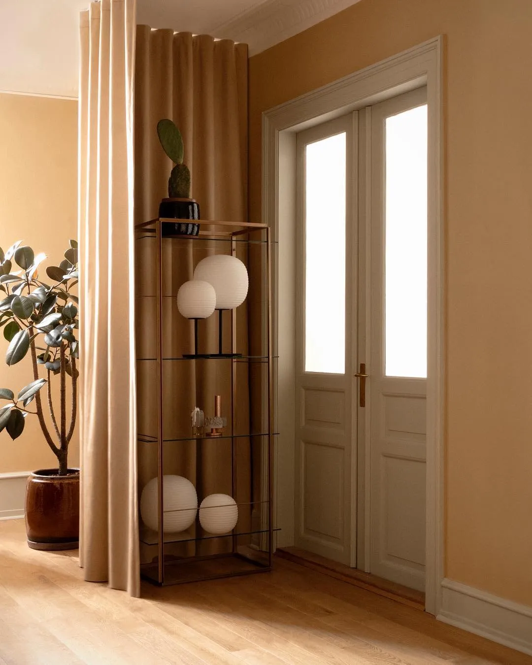 Lantern Table Lamp
