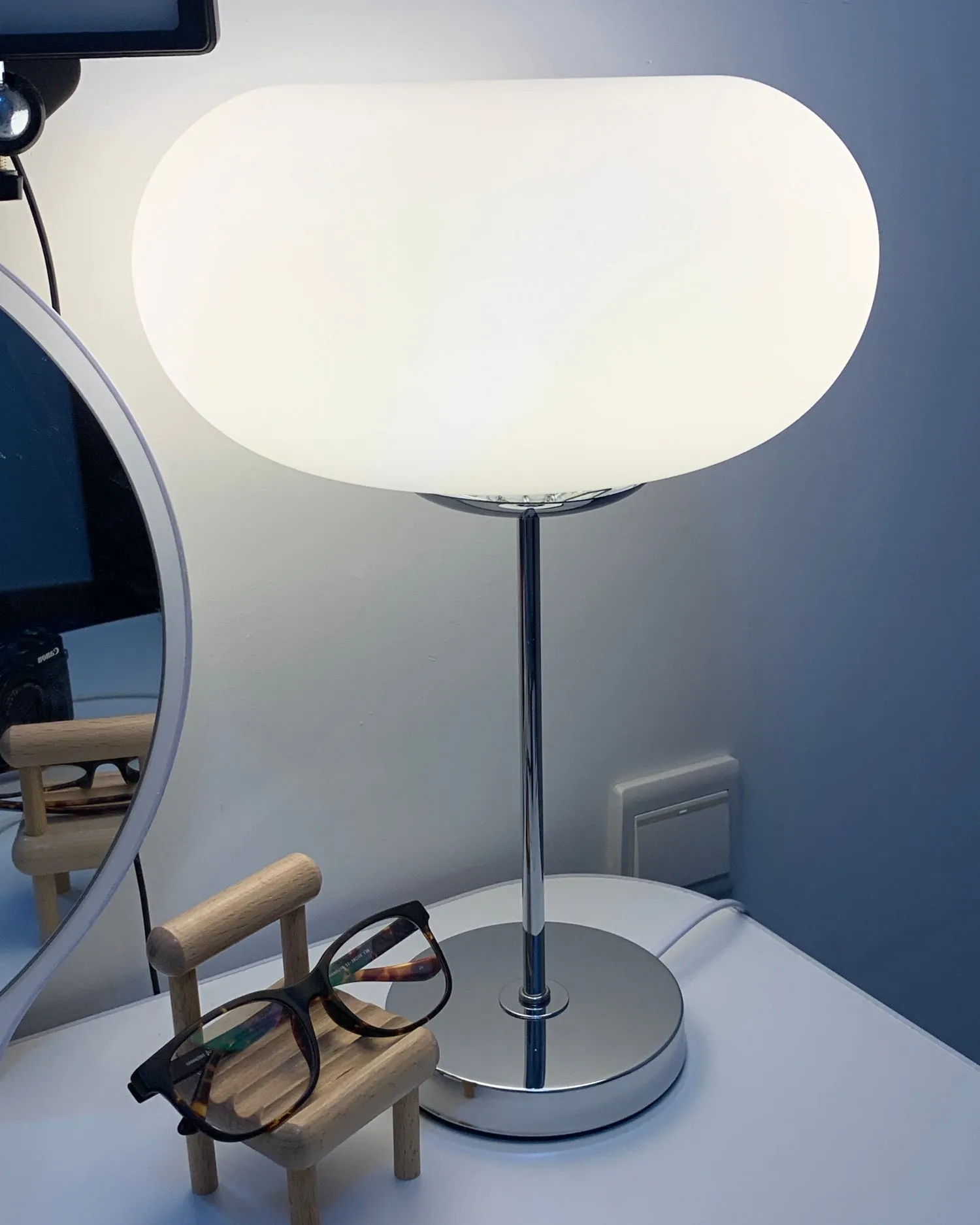 Lumi Table Lamp