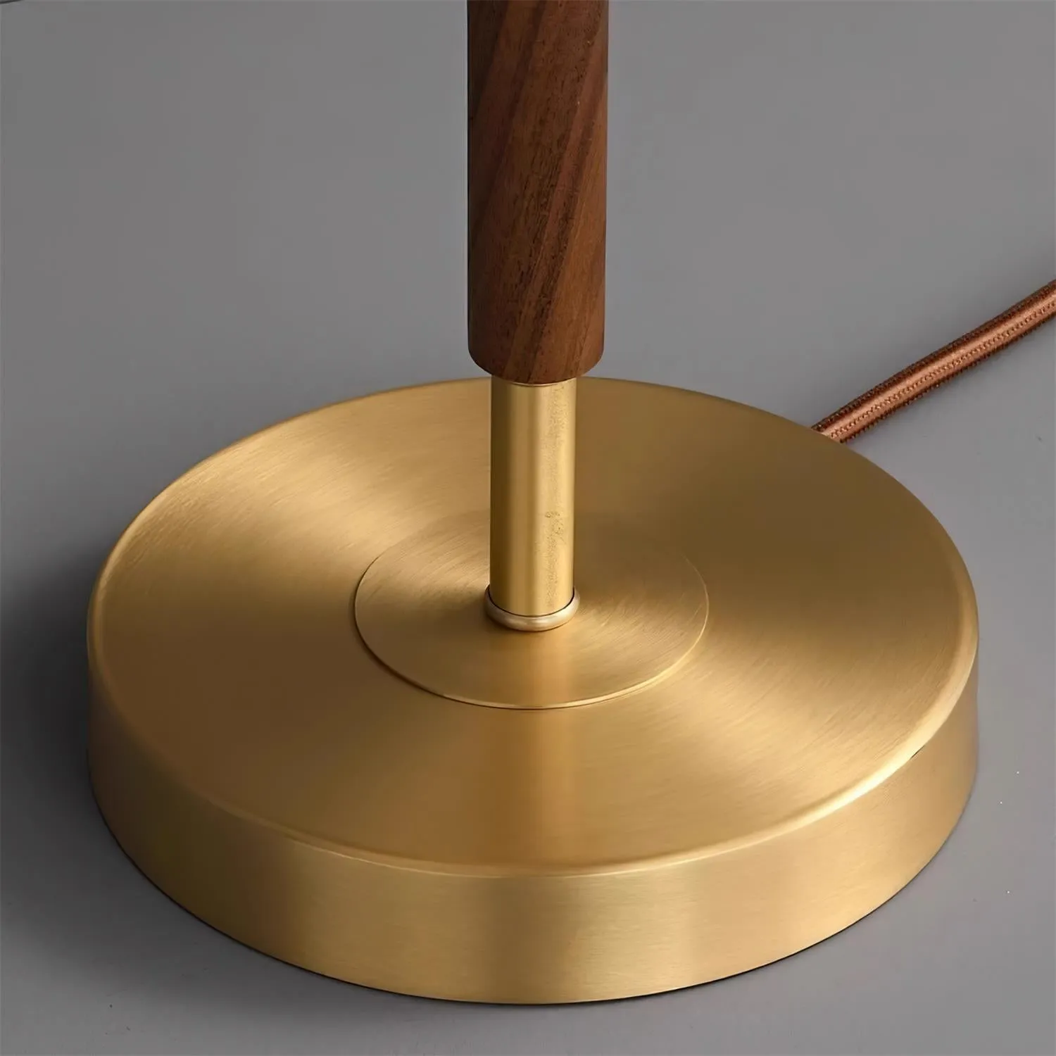 Naiya Table Lamp