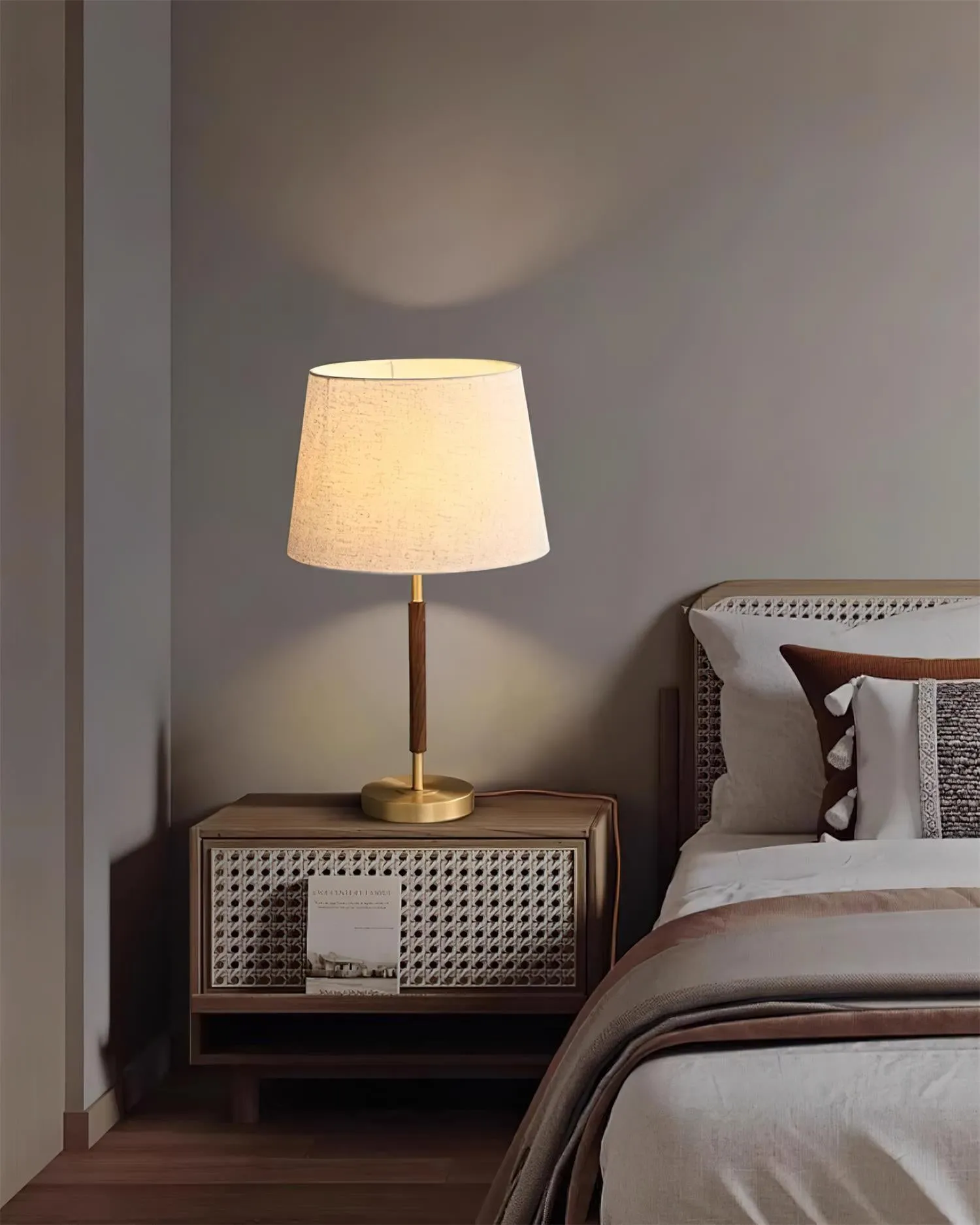 Naiya Table Lamp