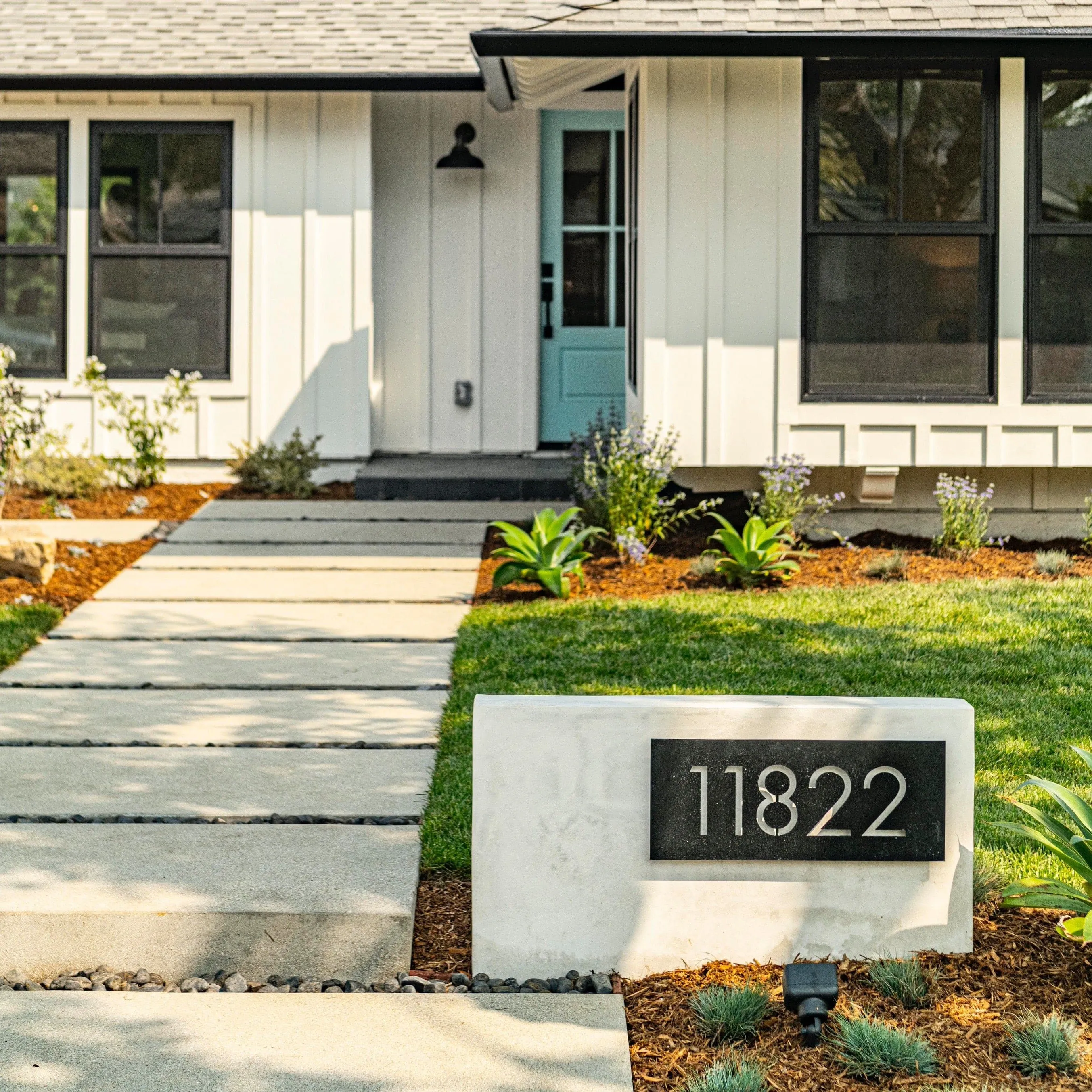 Pemberton House Numbers - Raw Steel