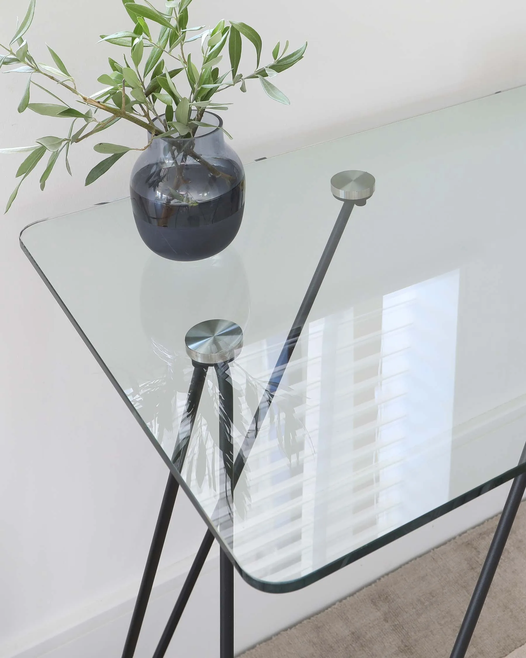 Ripple Glass And Matt Black Desk