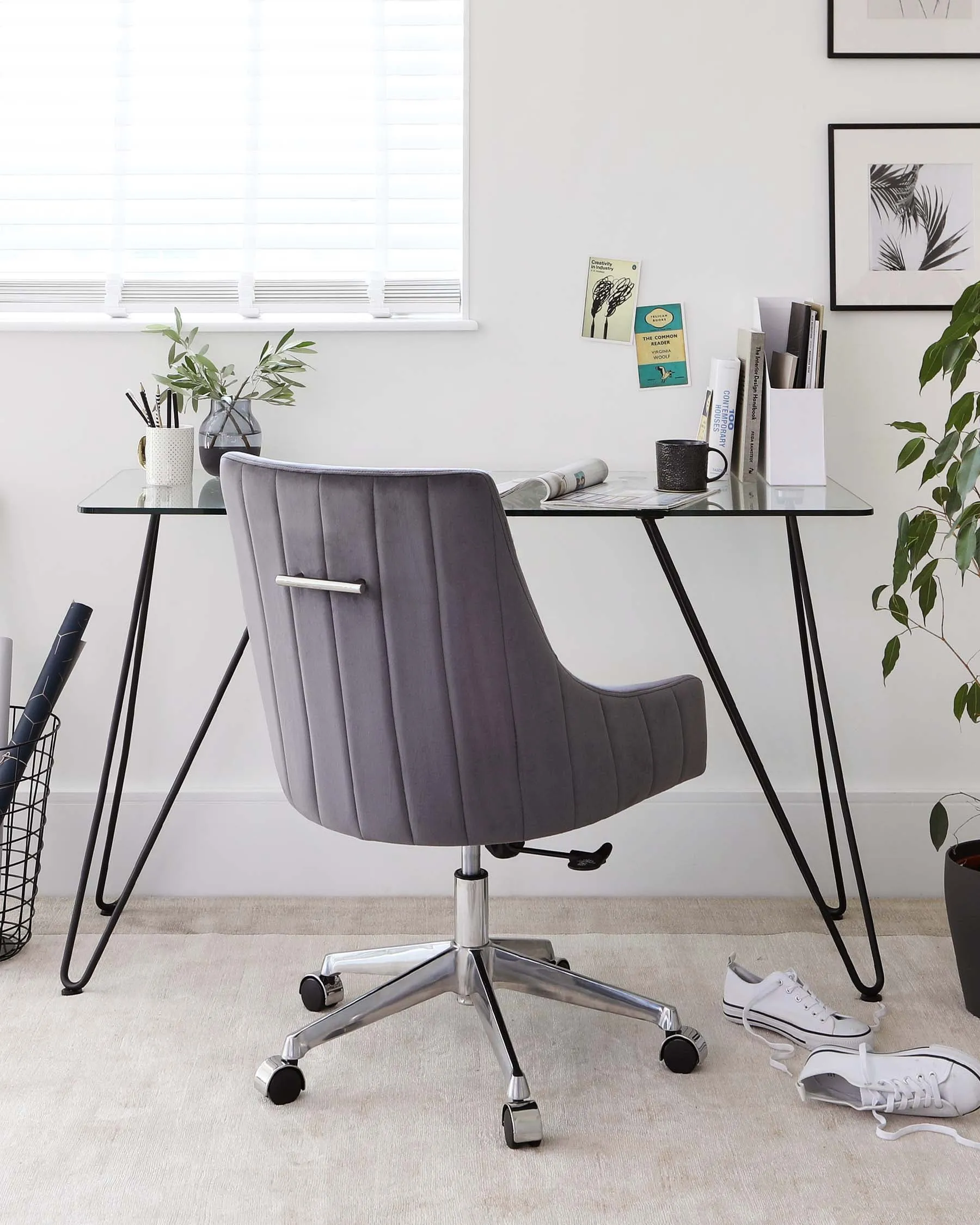 Ripple Glass And Matt Black Desk