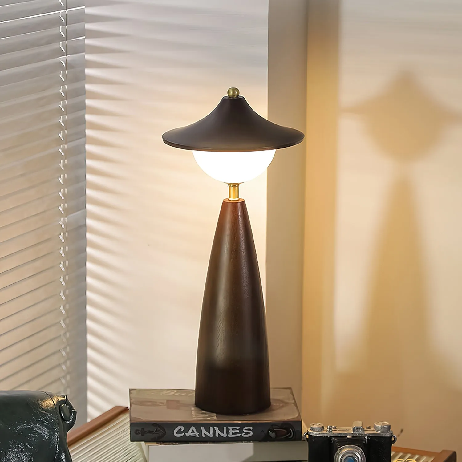 Syuna Table Lamp