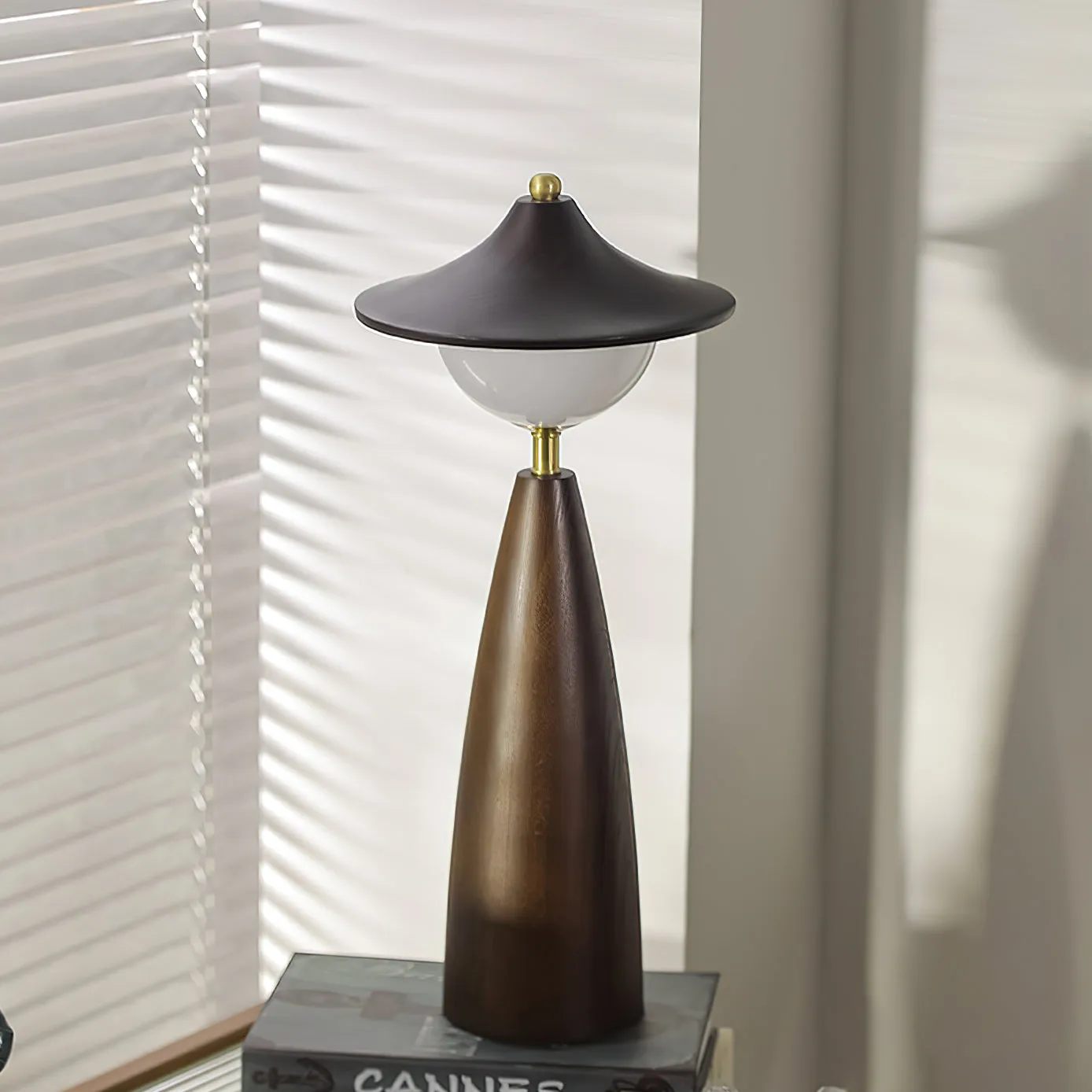 Syuna Table Lamp