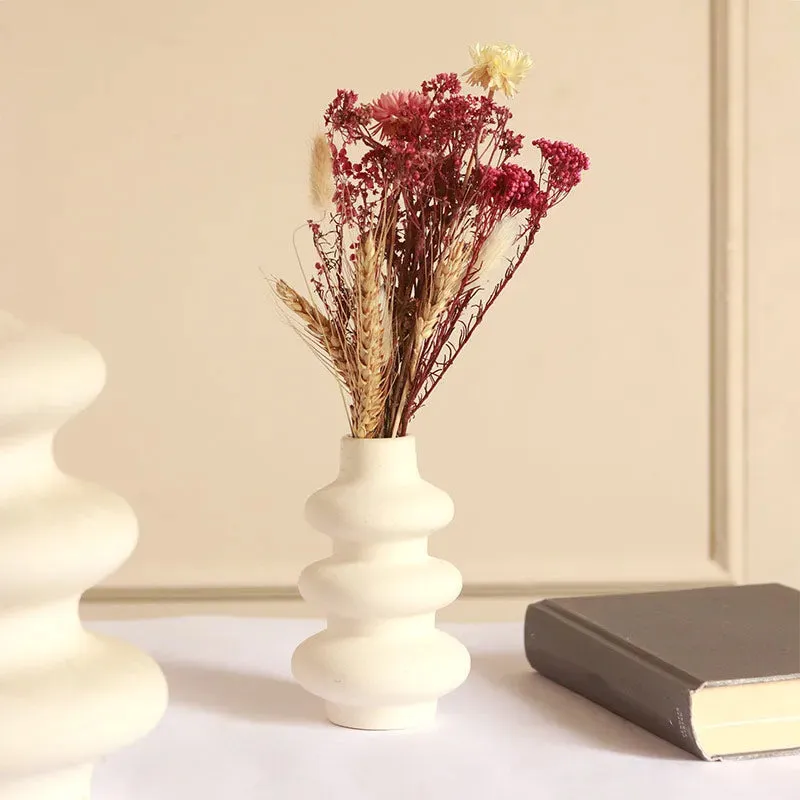 Tiered Modern Vase With Marshmallow Bunch